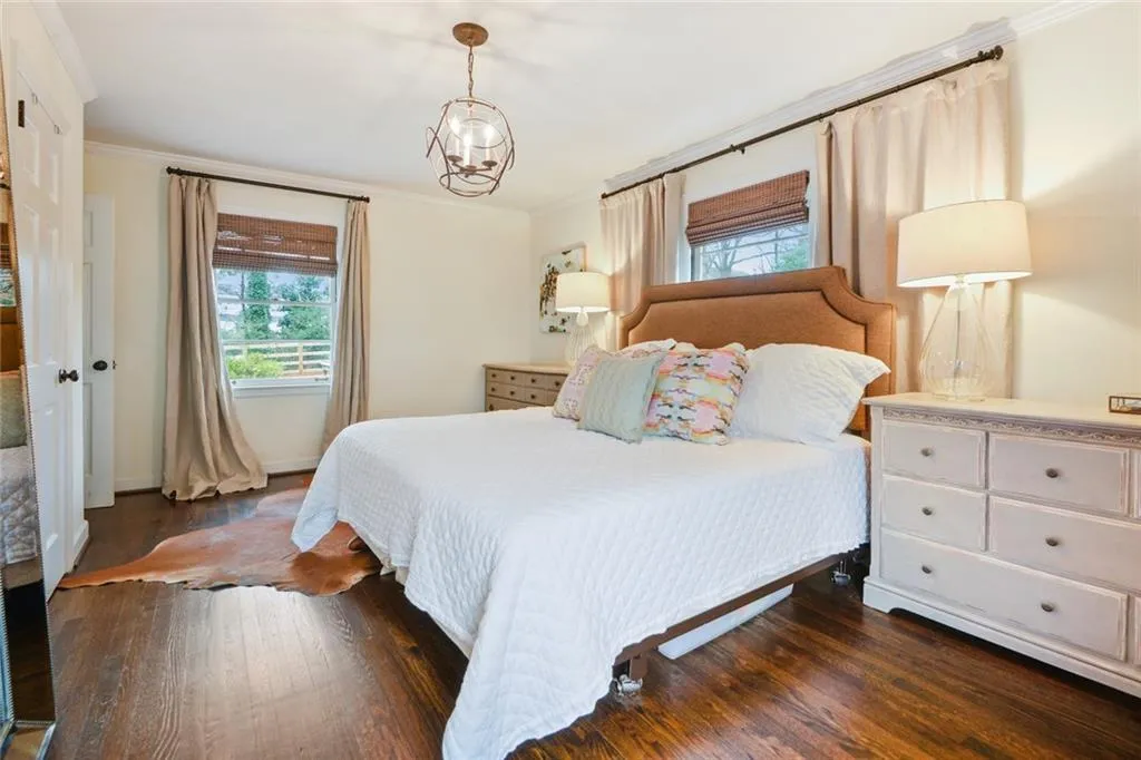 4855 Kitty Hawk Drive, Sandy Springs, Georgia 30342, 4 Bedrooms Bedrooms, ,3 BathroomsBathrooms,Residential,Sold,4855 Kitty Hawk Drive,6840606