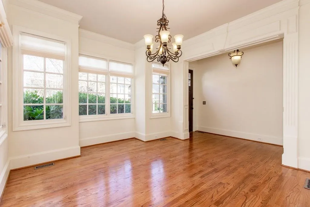6360 Cotswold Lane, Atlanta, Georgia 30328, 5 Bedrooms Bedrooms, ,4 BathroomsBathrooms,Residential,Sold,6360 Cotswold Lane,6865509