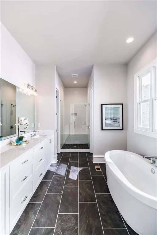 5325 Green Hill Place Ne, Atlanta, Georgia 30342, 4 Bedrooms Bedrooms, ,3 BathroomsBathrooms,Residential,Sold,5325 Green Hill Place Ne,6044354