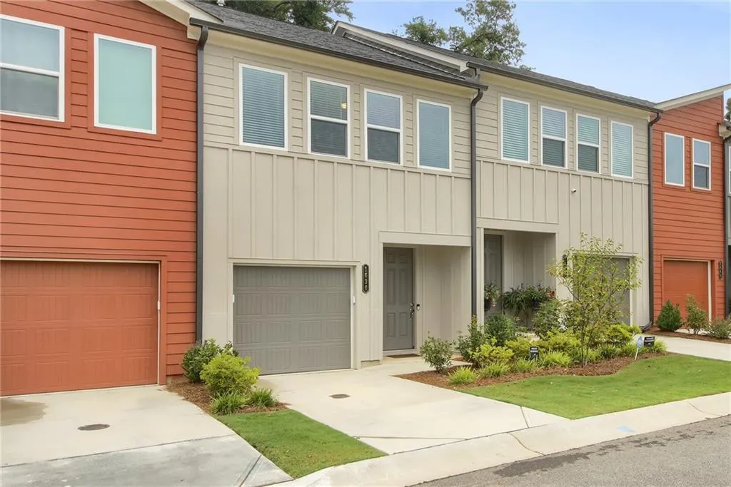 1636 Gunnin Trace Nw, Atlanta, Georgia 30318, 3 Bedrooms Bedrooms, ,2 BathroomsBathrooms,Residential,For Sale,1636 Gunnin Trace Nw,7624391