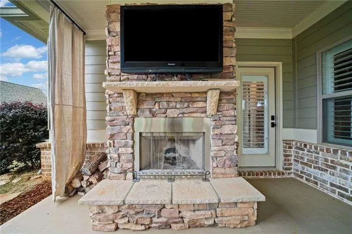 1170