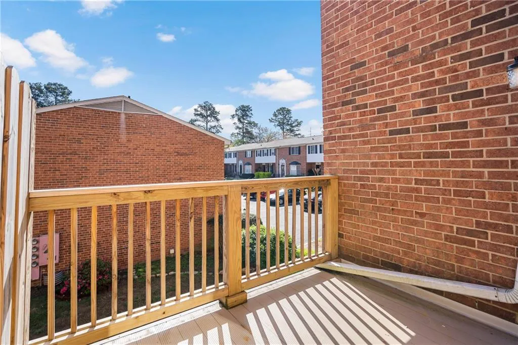6520 Roswell Road Unit 52, Atlanta, Georgia 30328, 2 Bedrooms Bedrooms, ,1 BathroomBathrooms,Residential,Sold,6520 Roswell Road Unit 52,7029366