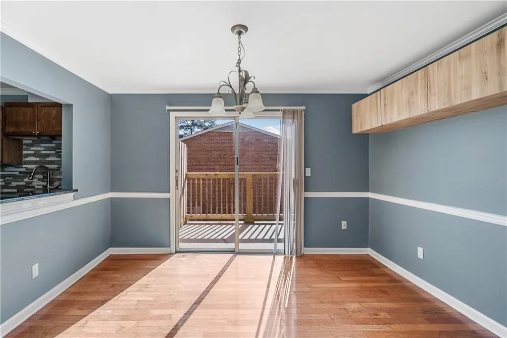 6520 Roswell Road Unit 52, Atlanta, Georgia 30328, 2 Bedrooms Bedrooms, ,1 BathroomBathrooms,Residential,Sold,6520 Roswell Road Unit 52,7029366