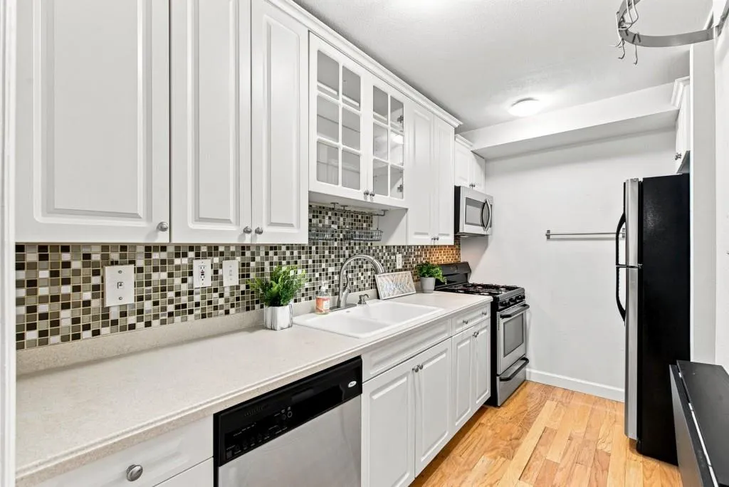 395 Pharr Road Ne Unit 208, Atlanta, Georgia 30305, 1 Bedroom Bedrooms, 0 ,1 BathroomBathrooms,Residential,For Sale,395 Pharr Road Ne Unit 208,7824346