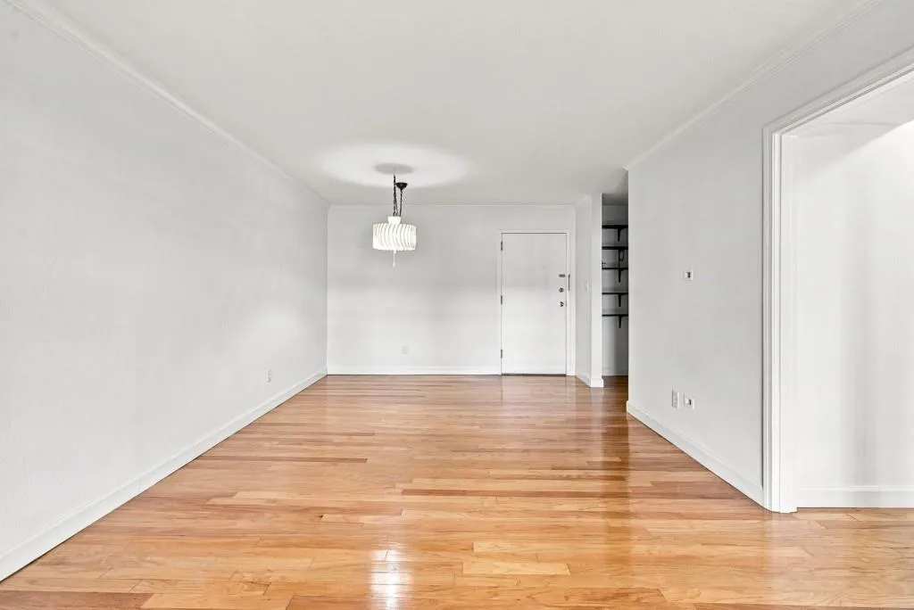 395 Pharr Road Ne Unit 208, Atlanta, Georgia 30305, 1 Bedroom Bedrooms, 0 ,1 BathroomBathrooms,Residential,For Sale,395 Pharr Road Ne Unit 208,7824346