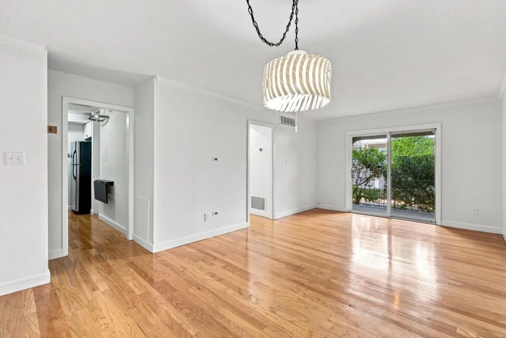 395 Pharr Road Ne Unit 208, Atlanta, Georgia 30305, 1 Bedroom Bedrooms, 0 ,1 BathroomBathrooms,Residential,For Sale,395 Pharr Road Ne Unit 208,7824346