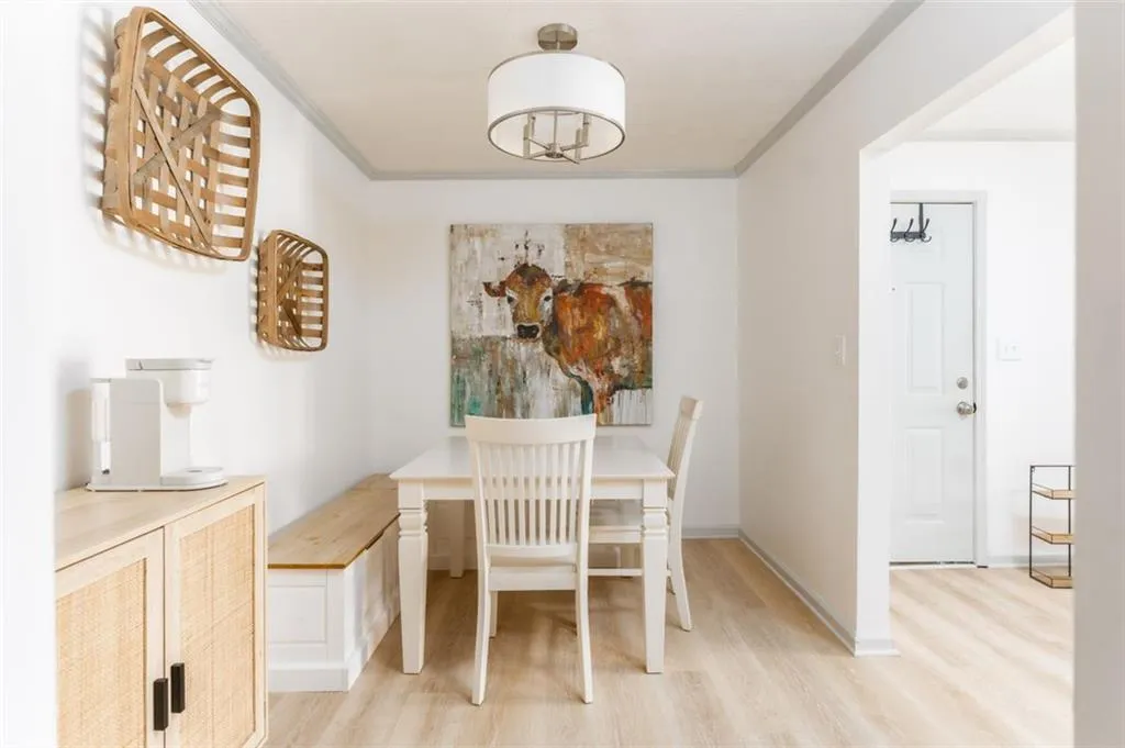 3529 Essex Avenue Unit 75, Atlanta, Georgia 30339, 2 Bedrooms Bedrooms, ,2 BathroomsBathrooms,Residential,For Sale,3529 Essex Avenue Unit 75,7532555