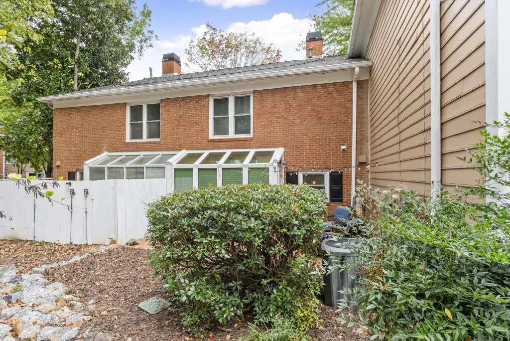 7500 Roswell Road Unit 38, Sandy Springs, Georgia 30350, 2 Bedrooms Bedrooms, ,2 BathroomsBathrooms,Residential,For Sale,7500 Roswell Road Unit 38,7658656