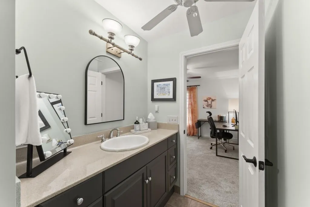 7500 Roswell Road Unit 38, Sandy Springs, Georgia 30350, 2 Bedrooms Bedrooms, ,2 BathroomsBathrooms,Residential,For Sale,7500 Roswell Road Unit 38,7658656
