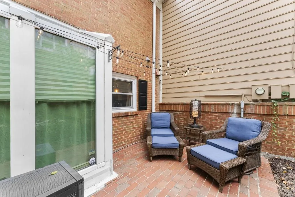 7500 Roswell Road Unit 38, Sandy Springs, Georgia 30350, 2 Bedrooms Bedrooms, ,2 BathroomsBathrooms,Residential,For Sale,7500 Roswell Road Unit 38,7658656