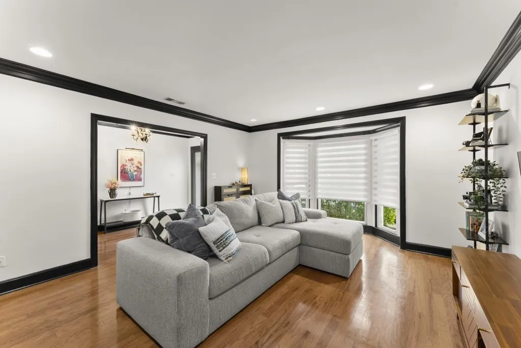 7500 Roswell Road Unit 38, Sandy Springs, Georgia 30350, 2 Bedrooms Bedrooms, ,2 BathroomsBathrooms,Residential,For Sale,7500 Roswell Road Unit 38,7658656