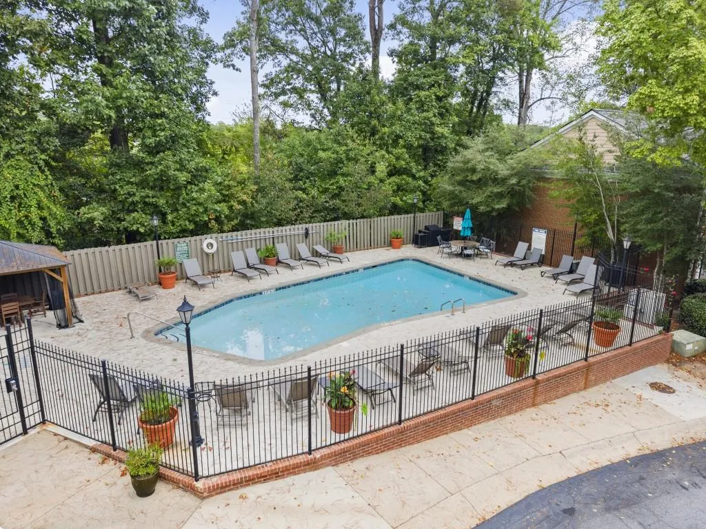 7500 Roswell Road Unit 38, Sandy Springs, Georgia 30350, 2 Bedrooms Bedrooms, ,2 BathroomsBathrooms,Residential,For Sale,7500 Roswell Road Unit 38,7658656