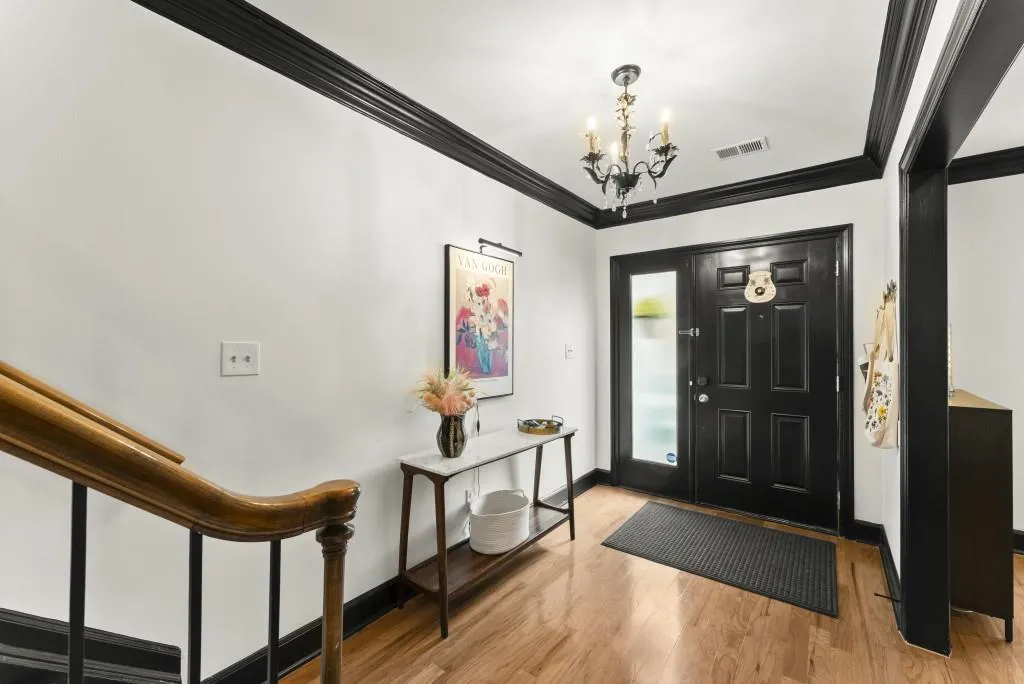 7500 Roswell Road Unit 38, Sandy Springs, Georgia 30350, 2 Bedrooms Bedrooms, ,2 BathroomsBathrooms,Residential,For Sale,7500 Roswell Road Unit 38,7658656