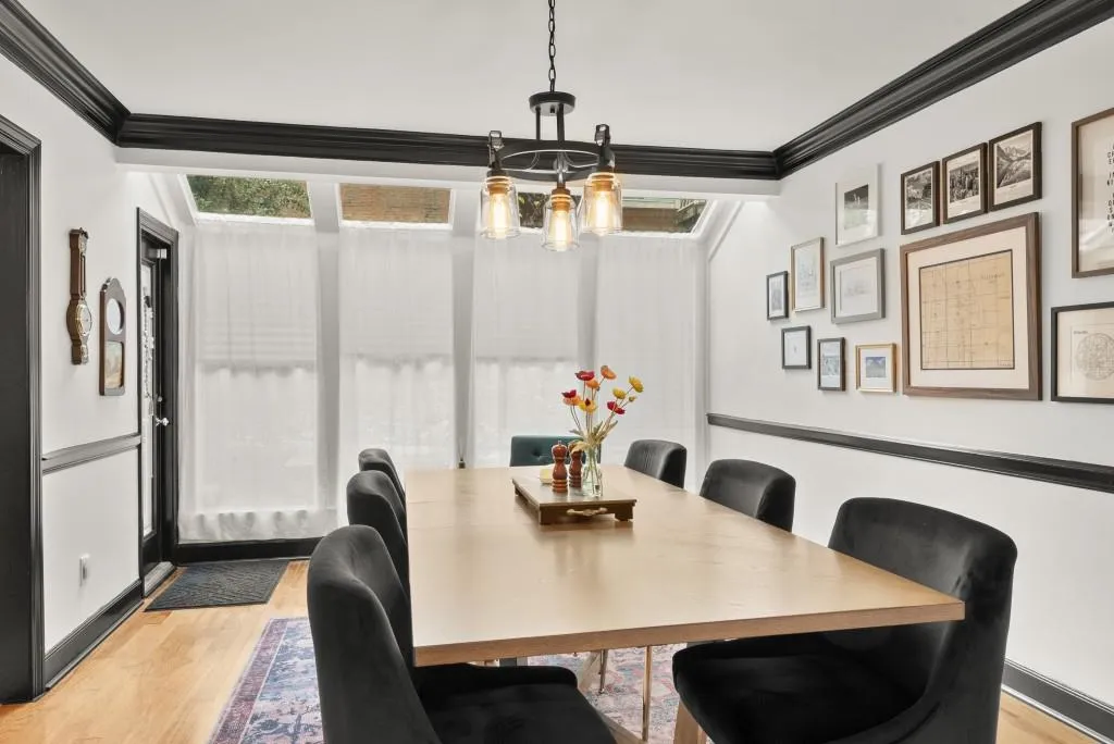 7500 Roswell Road Unit 38, Sandy Springs, Georgia 30350, 2 Bedrooms Bedrooms, ,2 BathroomsBathrooms,Residential,For Sale,7500 Roswell Road Unit 38,7658656