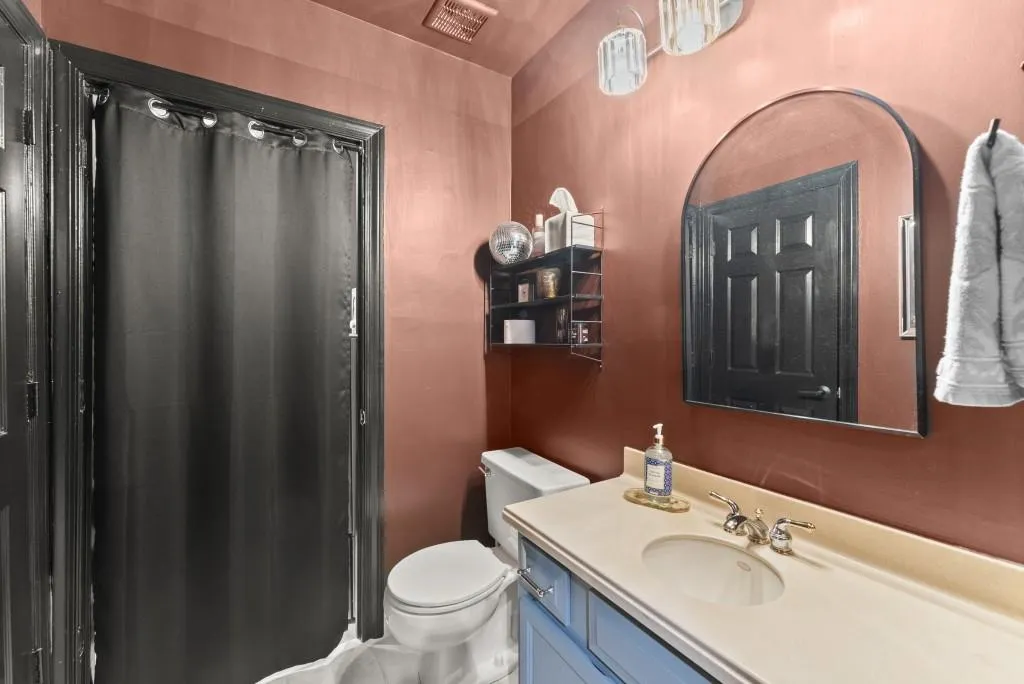 7500 Roswell Road Unit 38, Sandy Springs, Georgia 30350, 2 Bedrooms Bedrooms, ,2 BathroomsBathrooms,Residential,For Sale,7500 Roswell Road Unit 38,7658656