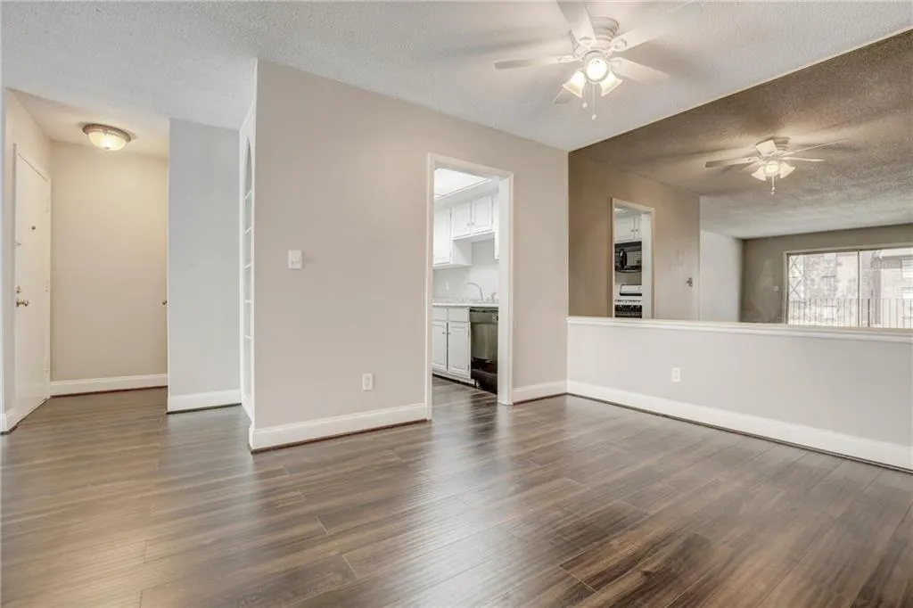 6851 Roswell Road Unit N5, Atlanta, Georgia 30328, 1 Bedroom Bedrooms, ,1 BathroomBathrooms,Residential,Sold,6851 Roswell Road Unit N5,5995456