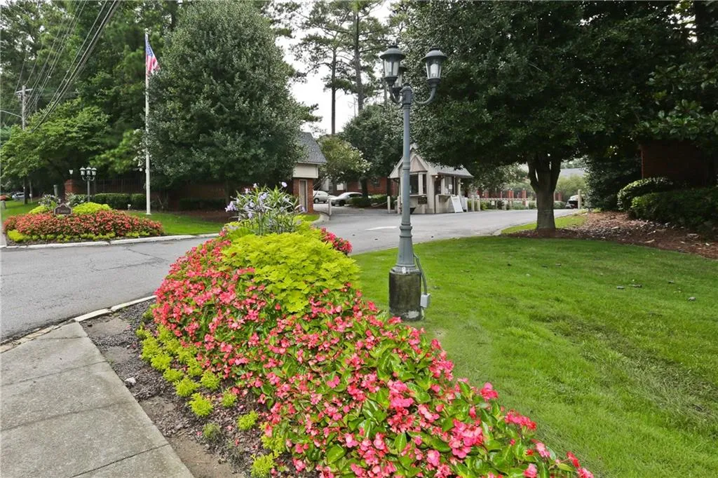 6851 Roswell Road Unit N5, Atlanta, Georgia 30328, 1 Bedroom Bedrooms, ,1 BathroomBathrooms,Residential,Sold,6851 Roswell Road Unit N5,5995456