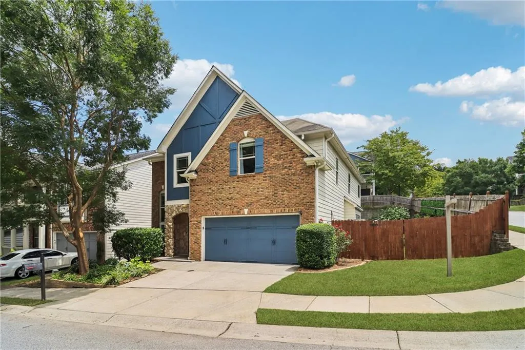 2075 Old Georgian Terrace Nw, Atlanta, Georgia 30318, 4 Bedrooms Bedrooms, ,3 BathroomsBathrooms,Residential,For Sale,2075 Old Georgian Terrace Nw,7626317