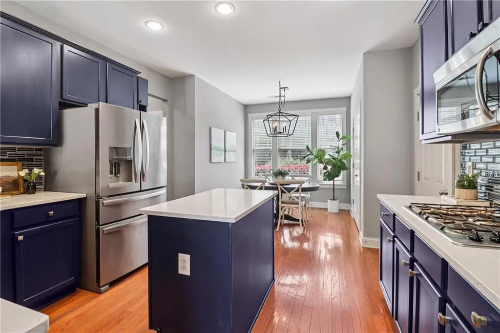 2075 Old Georgian Terrace Nw, Atlanta, Georgia 30318, 4 Bedrooms Bedrooms, ,3 BathroomsBathrooms,Residential,For Sale,2075 Old Georgian Terrace Nw,7626317