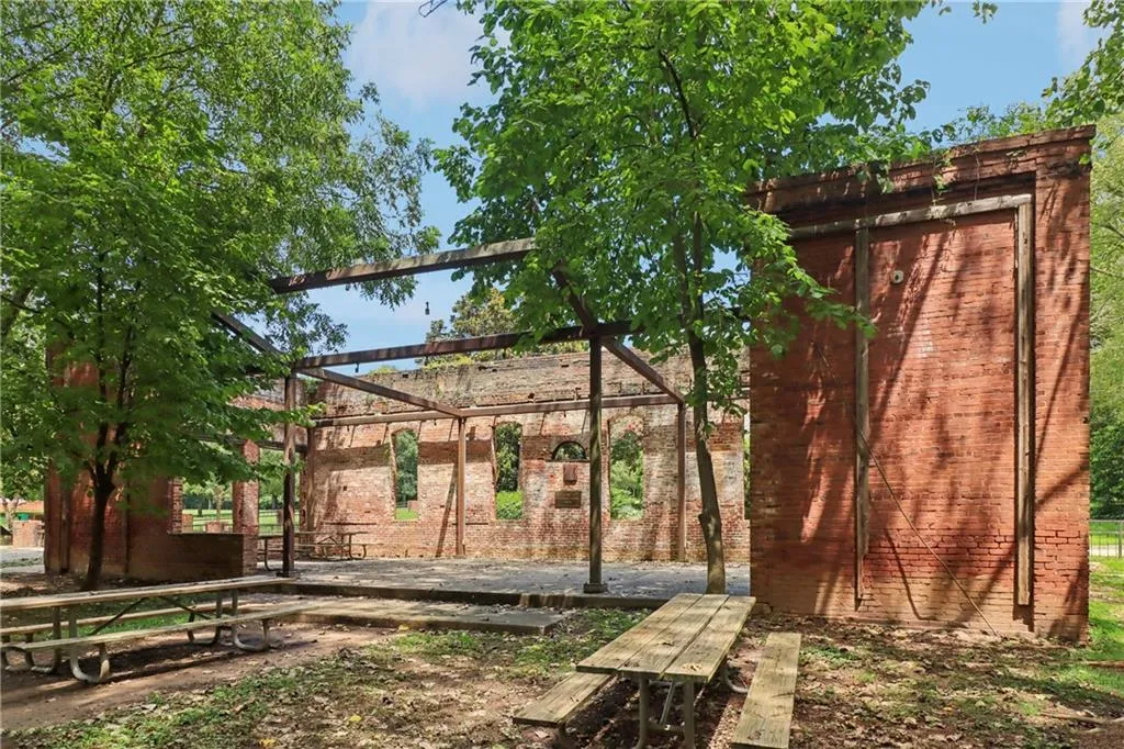 2075 Old Georgian Terrace Nw, Atlanta, Georgia 30318, 4 Bedrooms Bedrooms, ,3 BathroomsBathrooms,Residential,For Sale,2075 Old Georgian Terrace Nw,7626317