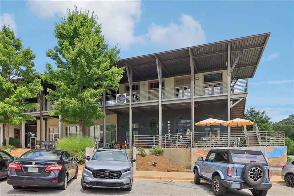 2075 Old Georgian Terrace Nw, Atlanta, Georgia 30318, 4 Bedrooms Bedrooms, ,3 BathroomsBathrooms,Residential,For Sale,2075 Old Georgian Terrace Nw,7626317