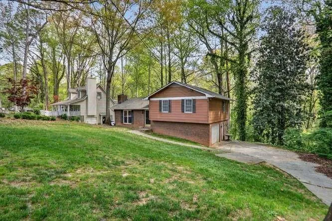 6431 Wright Road, Atlanta, Georgia 30328, 3 Bedrooms Bedrooms, ,2 BathroomsBathrooms,Residential,For Sale,6431 Wright Road,7744735