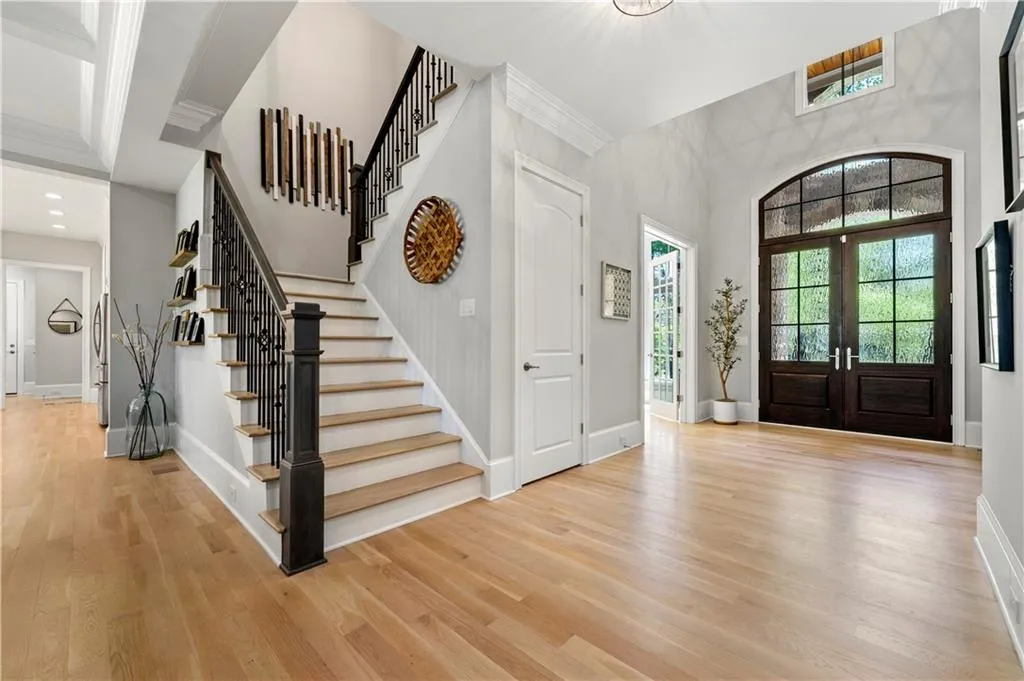 1104 Roxboro Drive Ne, Atlanta, Georgia 30324, 4 Bedrooms Bedrooms, ,4 BathroomsBathrooms,Residential,Sold,1104 Roxboro Drive Ne,7030484