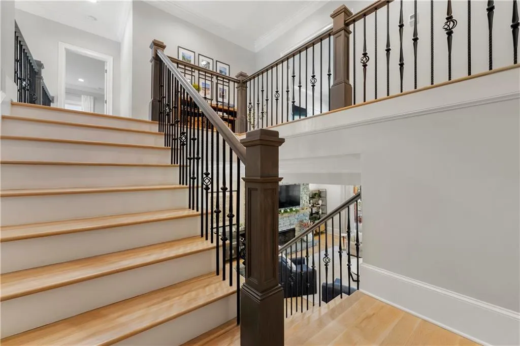 1104 Roxboro Drive Ne, Atlanta, Georgia 30324, 4 Bedrooms Bedrooms, ,4 BathroomsBathrooms,Residential,Sold,1104 Roxboro Drive Ne,7030484