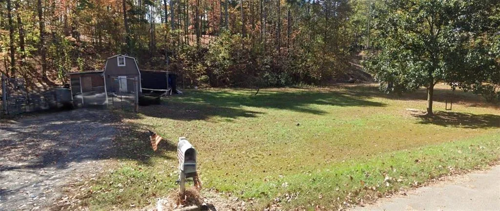 7303 Lucky Lane Se, Acworth, Georgia 30102