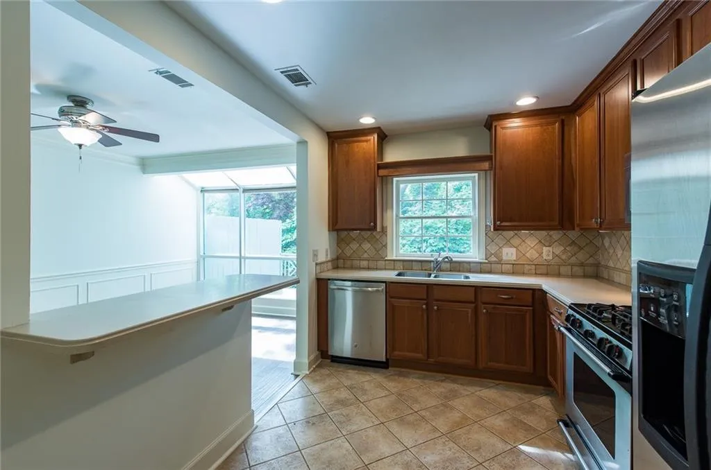 111 Mount Vernon Circle, Atlanta, Georgia 30338, 2 Bedrooms Bedrooms, ,2 BathroomsBathrooms,Residential,Sold,111 Mount Vernon Circle,6005528