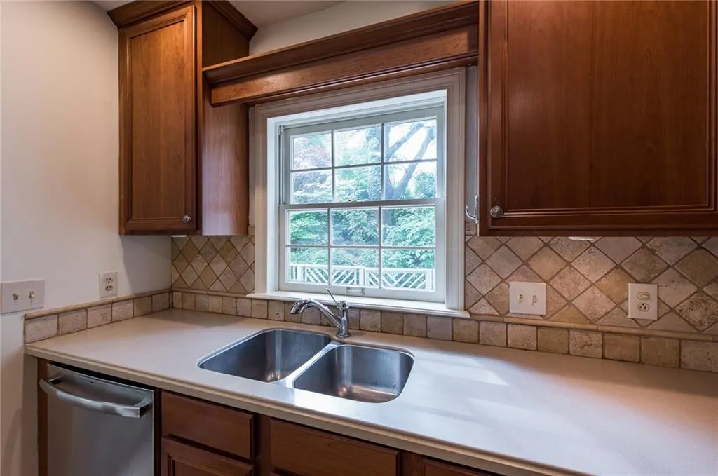 111 Mount Vernon Circle, Atlanta, Georgia 30338, 2 Bedrooms Bedrooms, ,2 BathroomsBathrooms,Residential,Sold,111 Mount Vernon Circle,6005528