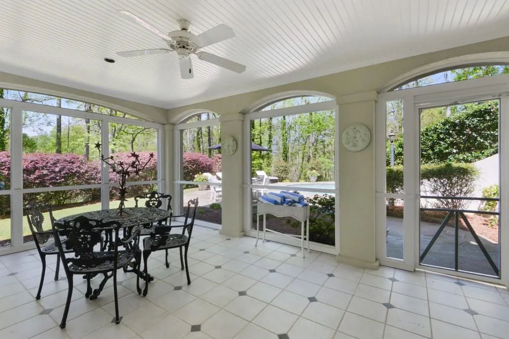 545 Pickering Lane, Atlanta, Georgia 30327, 5 Bedrooms Bedrooms, ,4 BathroomsBathrooms,Residential,Sold,545 Pickering Lane,6631863