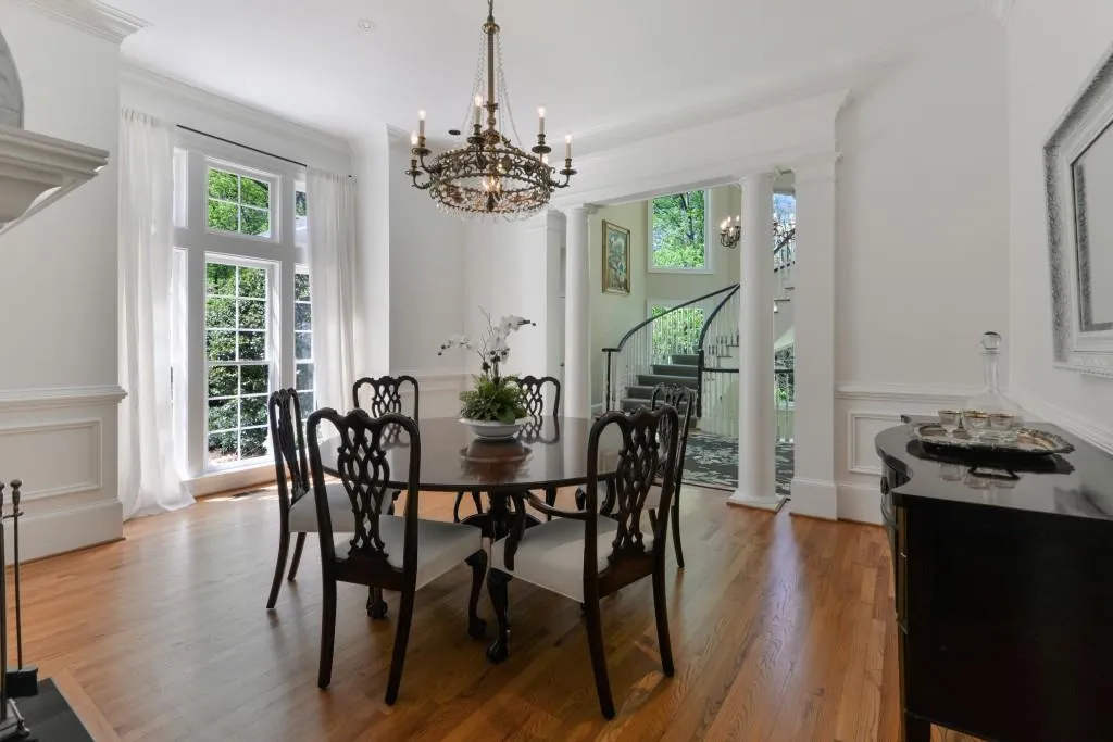 545 Pickering Lane, Atlanta, Georgia 30327, 5 Bedrooms Bedrooms, ,4 BathroomsBathrooms,Residential,Sold,545 Pickering Lane,6631863