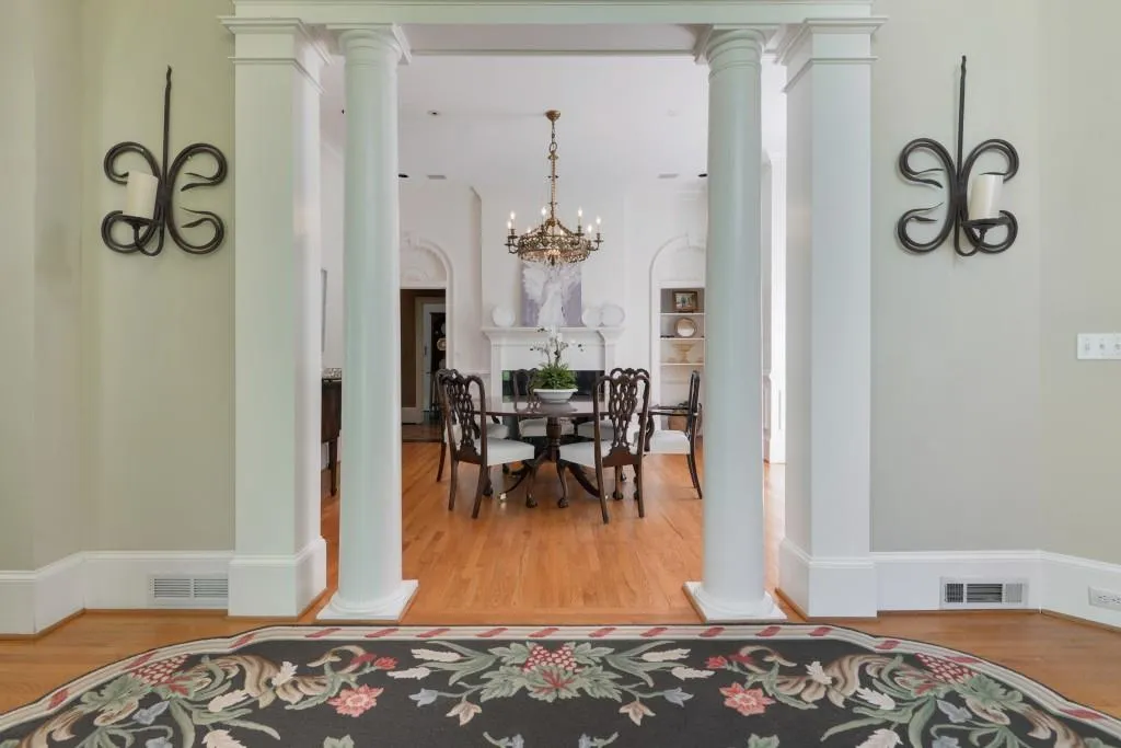 545 Pickering Lane, Atlanta, Georgia 30327, 5 Bedrooms Bedrooms, ,4 BathroomsBathrooms,Residential,Sold,545 Pickering Lane,6631863