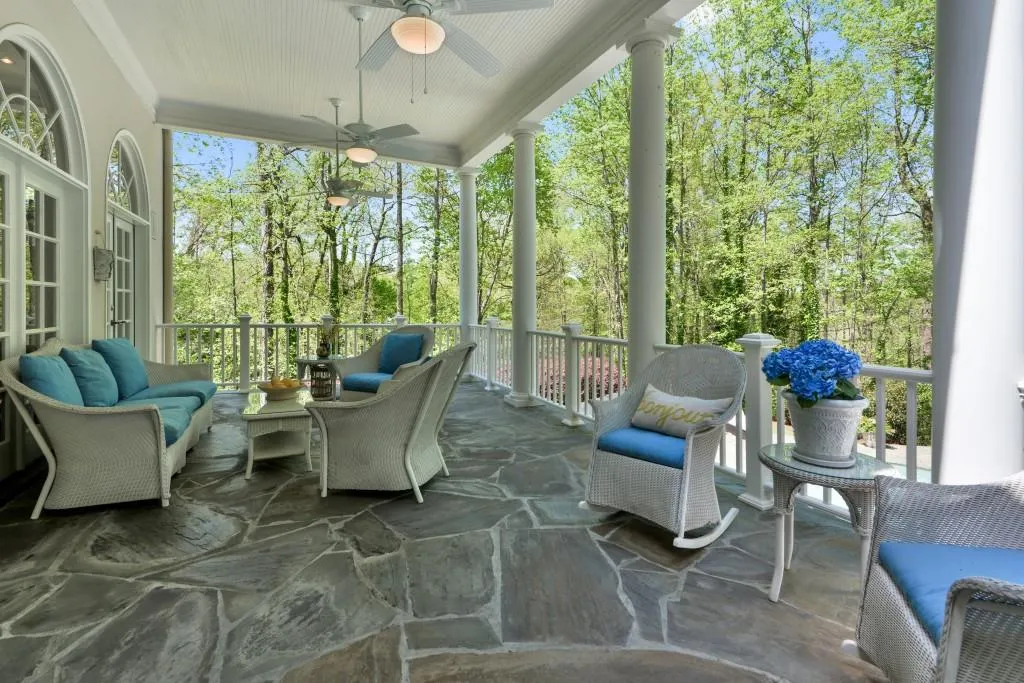 545 Pickering Lane, Atlanta, Georgia 30327, 5 Bedrooms Bedrooms, ,4 BathroomsBathrooms,Residential,Sold,545 Pickering Lane,6631863