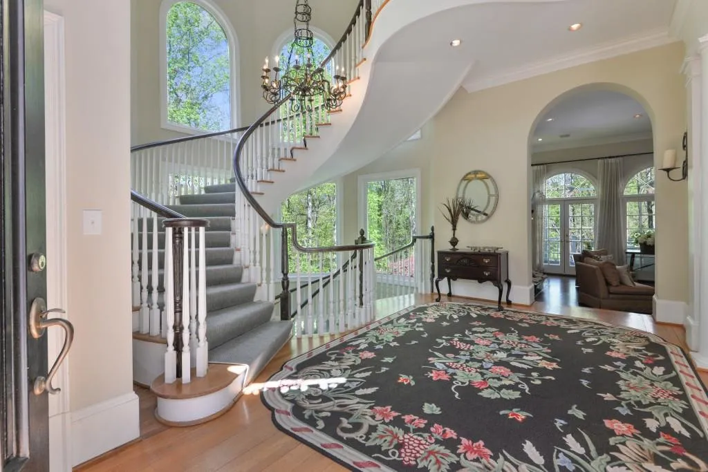 545 Pickering Lane, Atlanta, Georgia 30327, 5 Bedrooms Bedrooms, ,4 BathroomsBathrooms,Residential,Sold,545 Pickering Lane,6631863