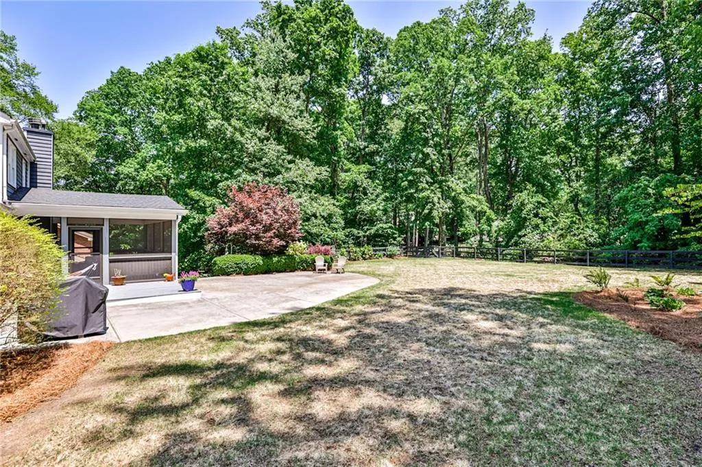 7225 Hunters Branch Drive, Atlanta, Georgia 30328, 4 Bedrooms Bedrooms, ,2 BathroomsBathrooms,Residential,Sold,7225 Hunters Branch Drive,7207308