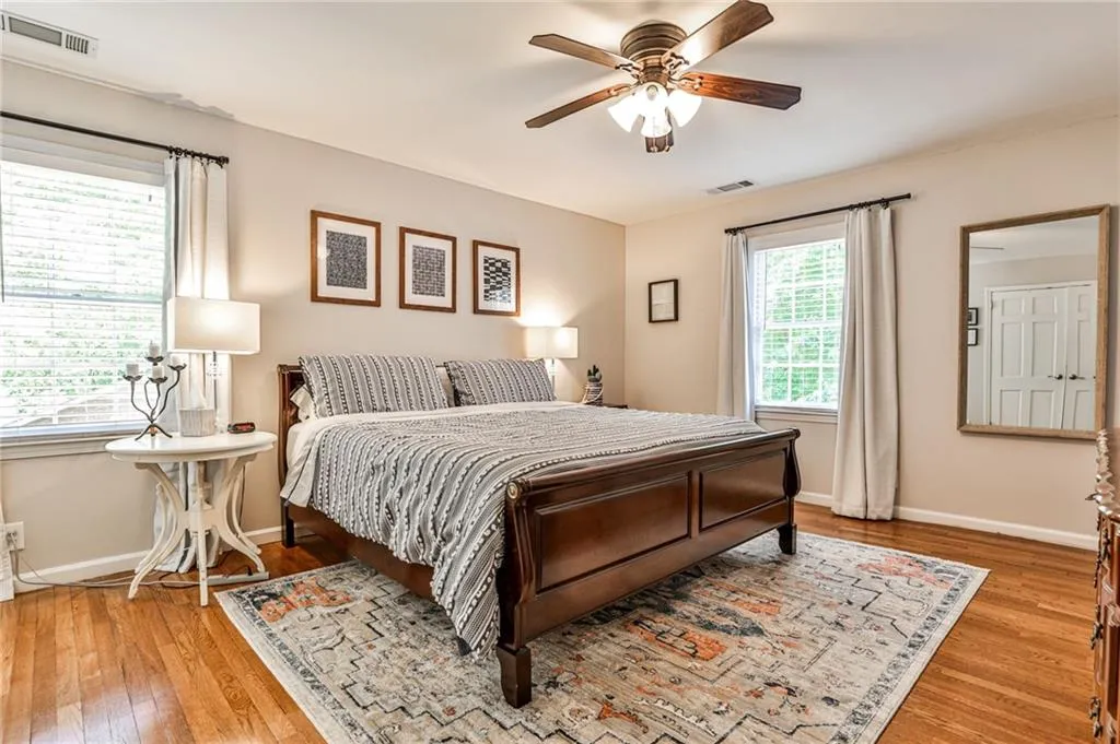 7225 Hunters Branch Drive, Atlanta, Georgia 30328, 4 Bedrooms Bedrooms, ,2 BathroomsBathrooms,Residential,Sold,7225 Hunters Branch Drive,7207308