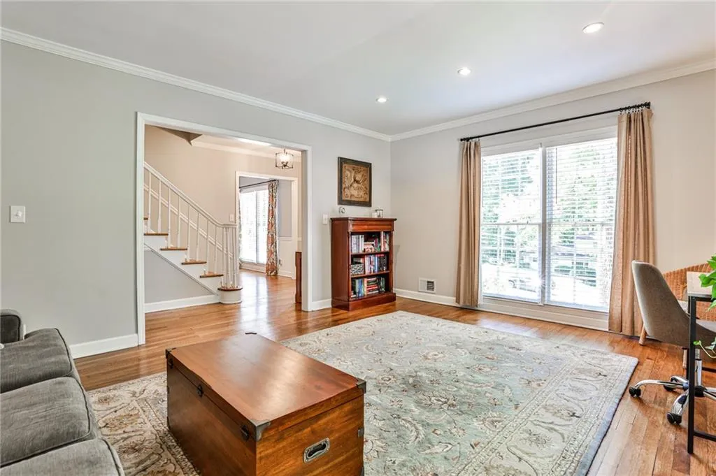 7225 Hunters Branch Drive, Atlanta, Georgia 30328, 4 Bedrooms Bedrooms, ,2 BathroomsBathrooms,Residential,Sold,7225 Hunters Branch Drive,7207308