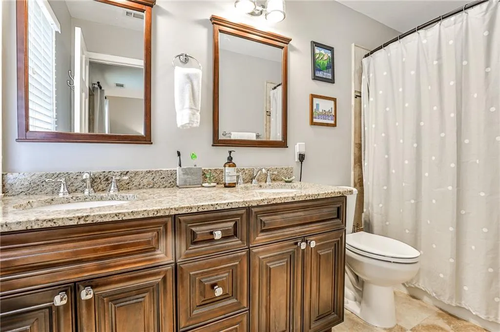 7225 Hunters Branch Drive, Atlanta, Georgia 30328, 4 Bedrooms Bedrooms, ,2 BathroomsBathrooms,Residential,Sold,7225 Hunters Branch Drive,7207308