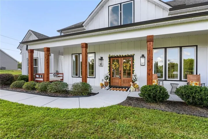 1225 Rocky Creek Road, Locust Grove, Georgia 30248