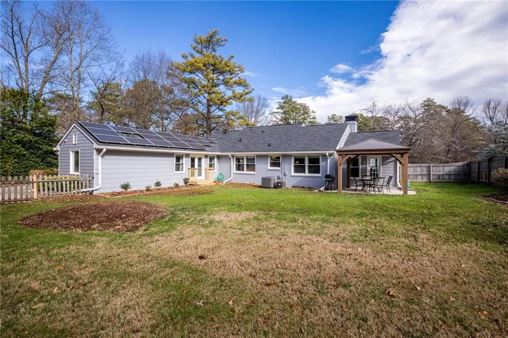 6422 Vernon Woods Drive, Atlanta, Georgia 30328, 3 Bedrooms Bedrooms, ,3 BathroomsBathrooms,Residential,Sold,6422 Vernon Woods Drive,6662550