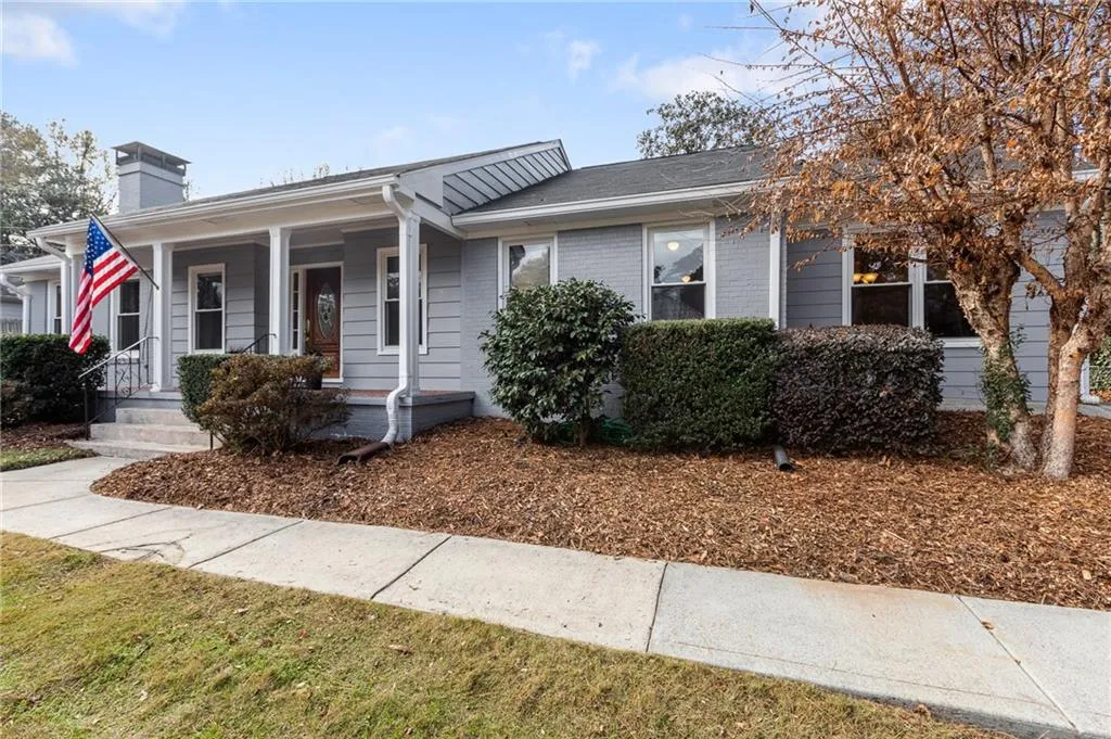 6422 Vernon Woods Drive, Atlanta, Georgia 30328, 3 Bedrooms Bedrooms, ,3 BathroomsBathrooms,Residential,Sold,6422 Vernon Woods Drive,6662550