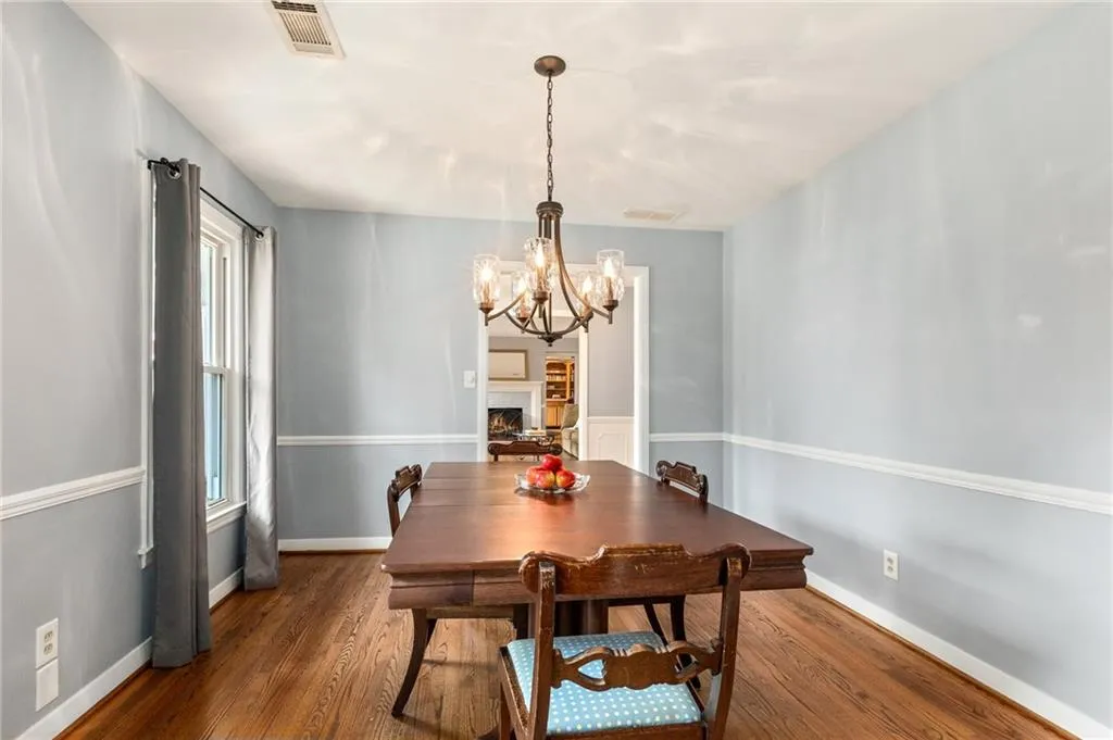 6422 Vernon Woods Drive, Atlanta, Georgia 30328, 3 Bedrooms Bedrooms, ,3 BathroomsBathrooms,Residential,Sold,6422 Vernon Woods Drive,6662550