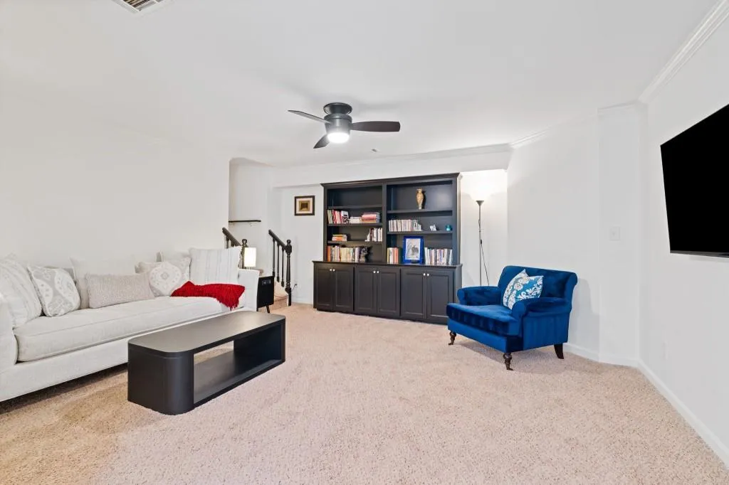 Huge Room On Terrace Level Perfect For Living, Or Guest Bed. This Is The Only Carpet In The Home!