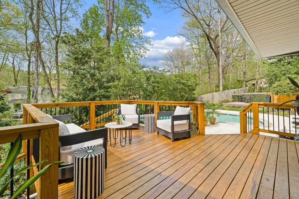 Multi-Tiered Entertaining Decks!