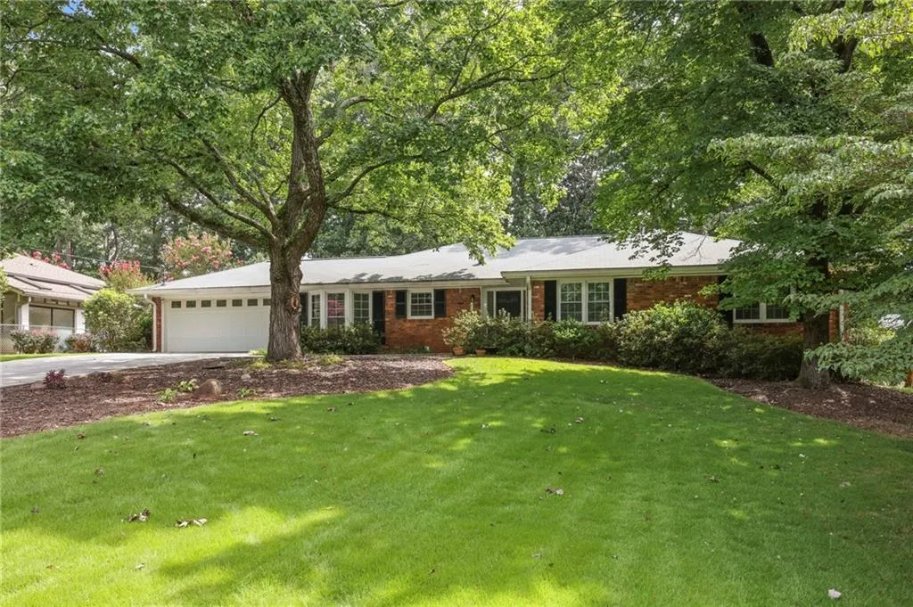 4705 Cherrywood Lane, Atlanta, Georgia 30342, 4 Bedrooms Bedrooms, ,3 BathroomsBathrooms,Residential,Sold,4705 Cherrywood Lane,7249478