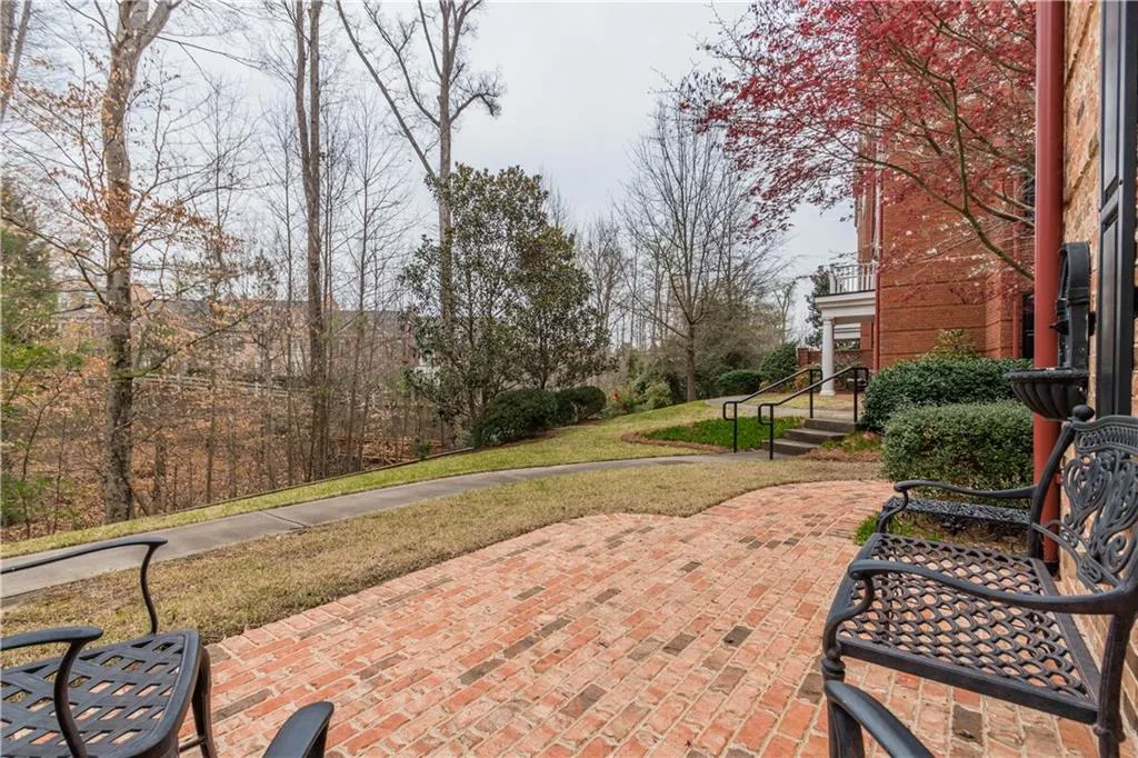 4855 Ivy Ridge Drive Unit 104, Atlanta, Georgia 30339, 2 Bedrooms Bedrooms, ,2 BathroomsBathrooms,Residential,Sold,4855 Ivy Ridge Drive Unit 104,5824904