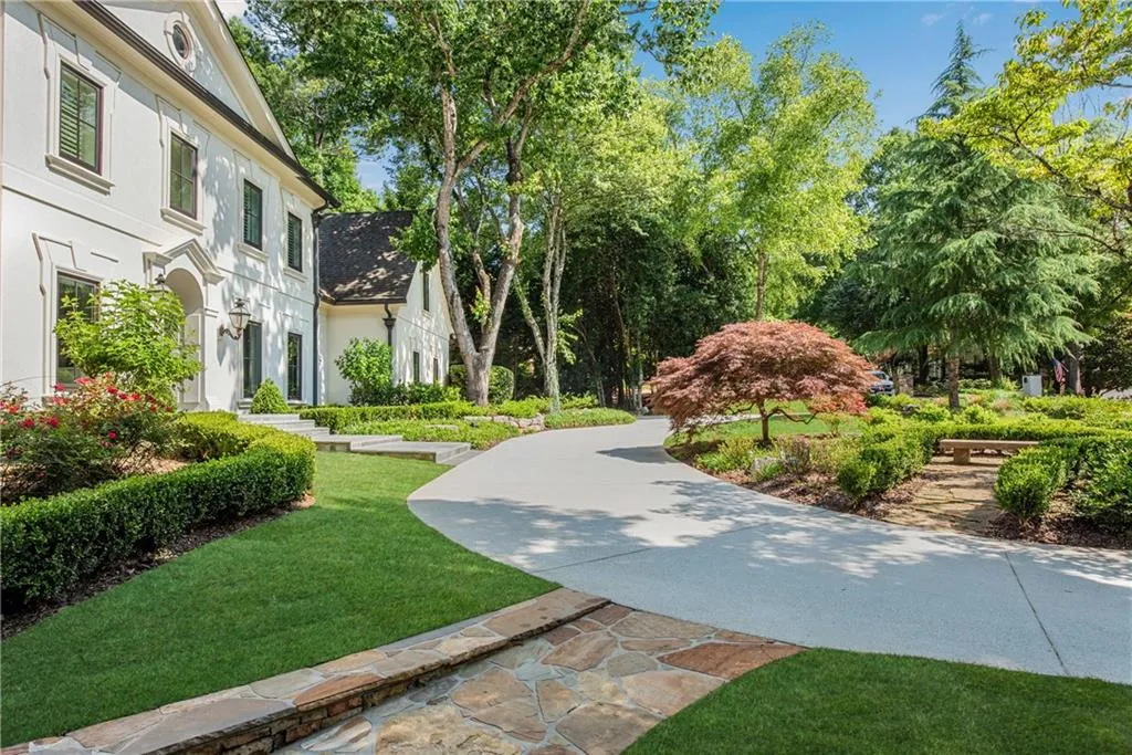 5250 Woodridge Forest Trail, Sandy Springs, Georgia 30327, 6 Bedrooms Bedrooms, ,6 BathroomsBathrooms,Residential,Sold,5250 Woodridge Forest Trail,7199991