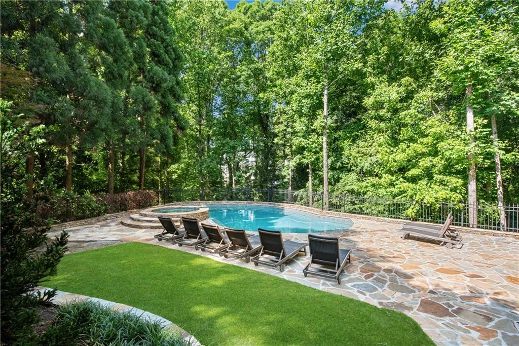 5250 Woodridge Forest Trail, Sandy Springs, Georgia 30327, 6 Bedrooms Bedrooms, ,6 BathroomsBathrooms,Residential,Sold,5250 Woodridge Forest Trail,7199991